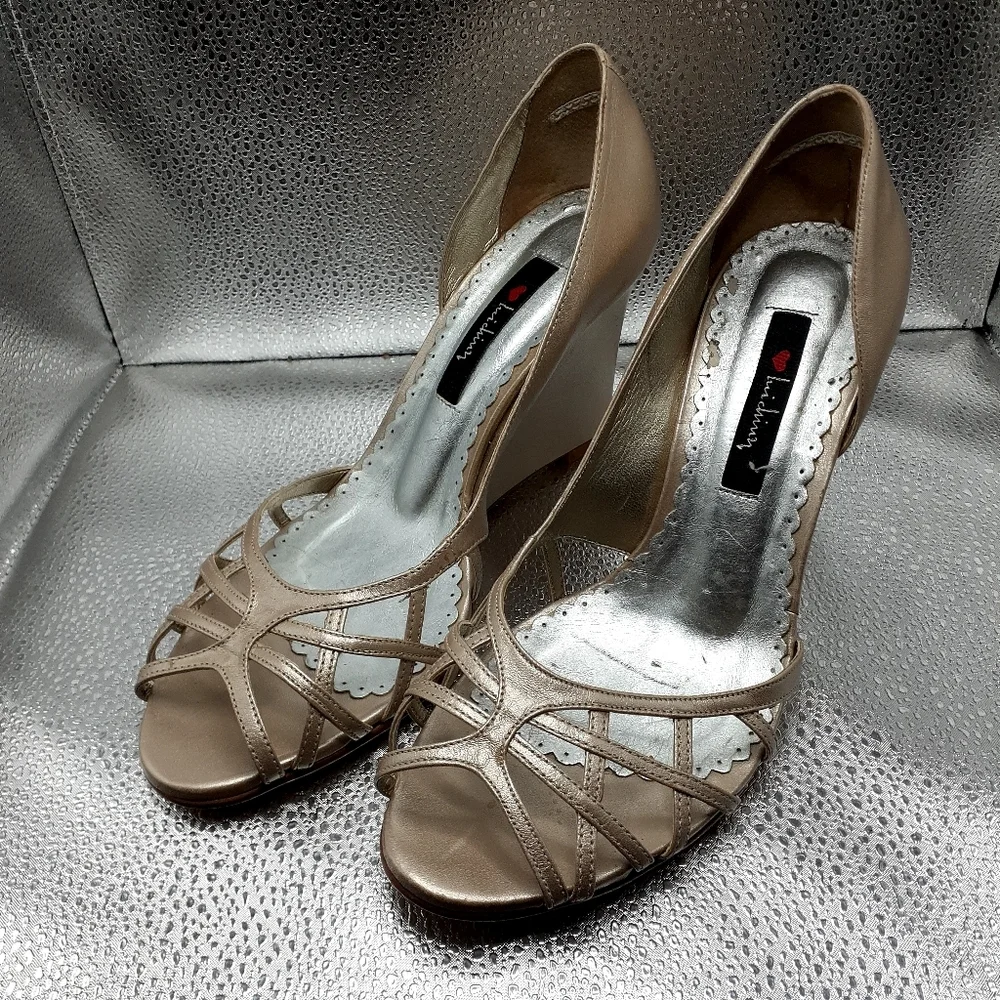 Lui Chung pre owned